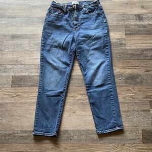 Universal Thread Denim Blue Straight Leg Jeans